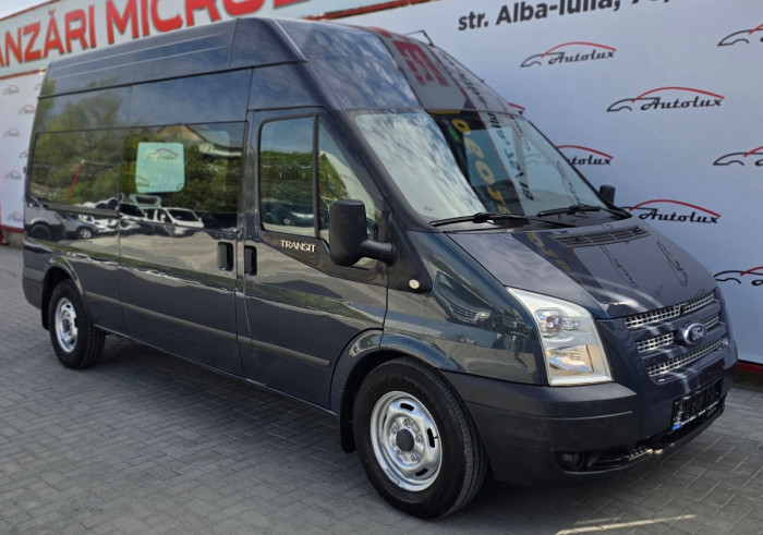 Ford Transit photo 1