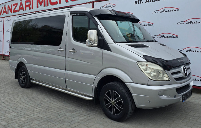 Mercedes Sprinter photo 1