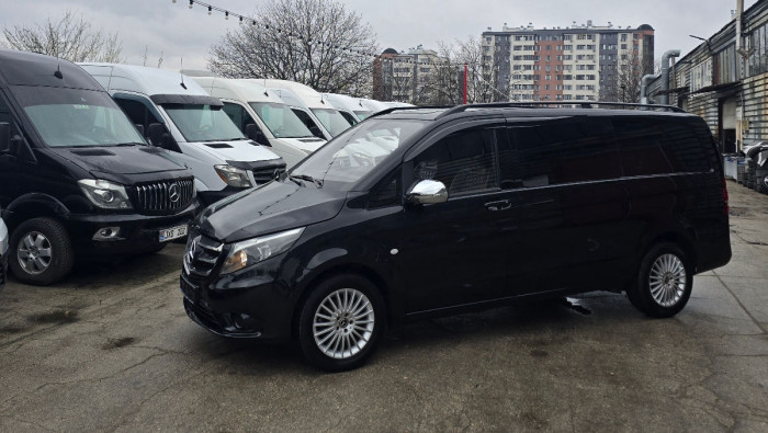 Mercedes Vito photo