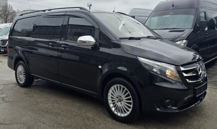 Mercedes Vito photo 1