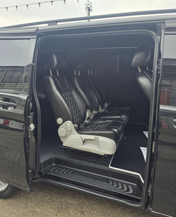 Mercedes Vito photo 8