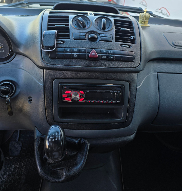 Mercedes Vito photo 6