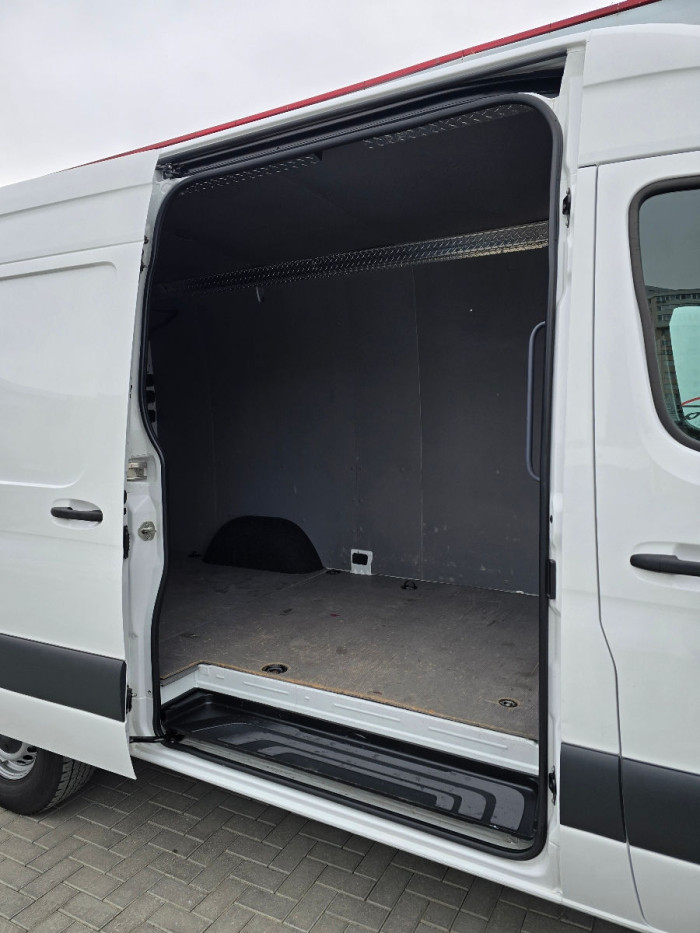 Mercedes Sprinter cu TVA photo 11
