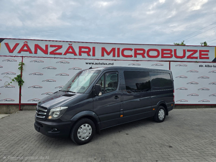 Mercedes Sprinter photo
