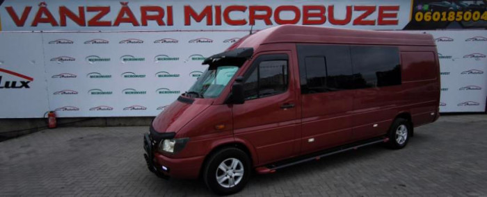Mercedes Sprinter photo