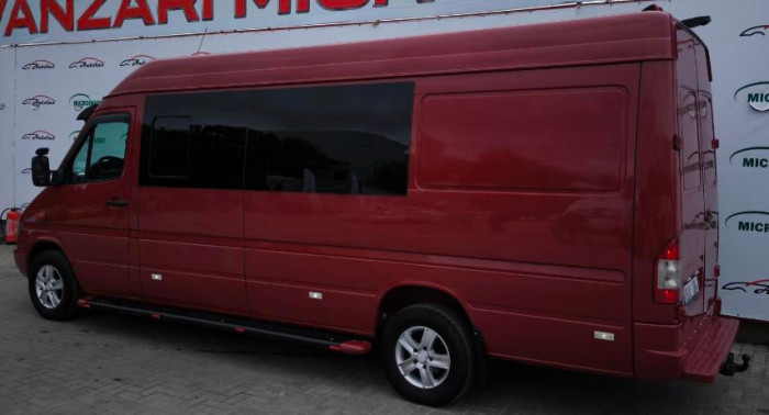 Mercedes Sprinter photo 3