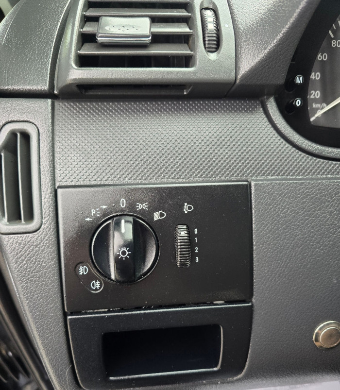 Mercedes Vito photo 7