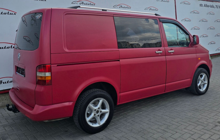 Volkswagen Transporter T5 photo 4