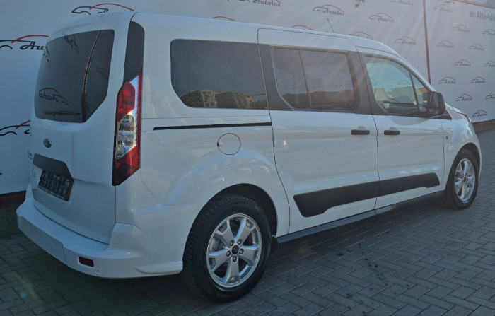 Ford Tourneo Connect photo 4
