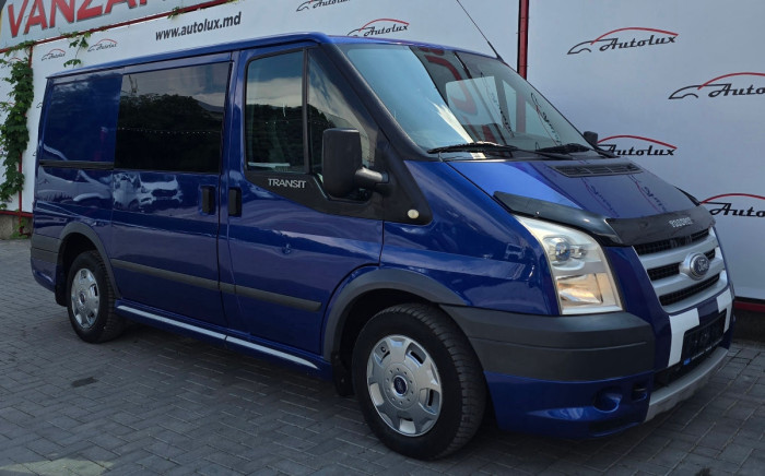 Ford Transit photo 1