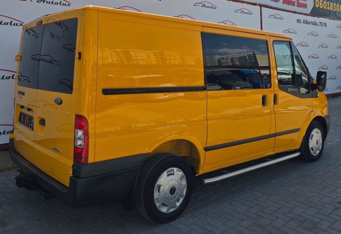 Ford Transit photo 4