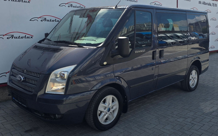 Ford Transit photo 2