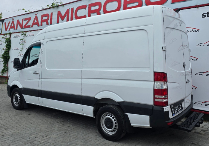 Mercedes Sprinter photo 2