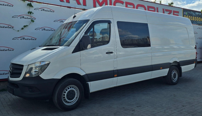 Mercedes Sprinter photo 2