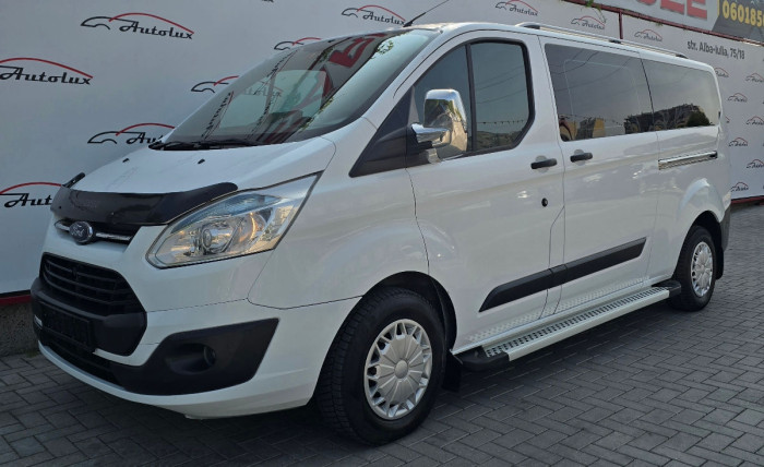Ford Transit custum photo 2