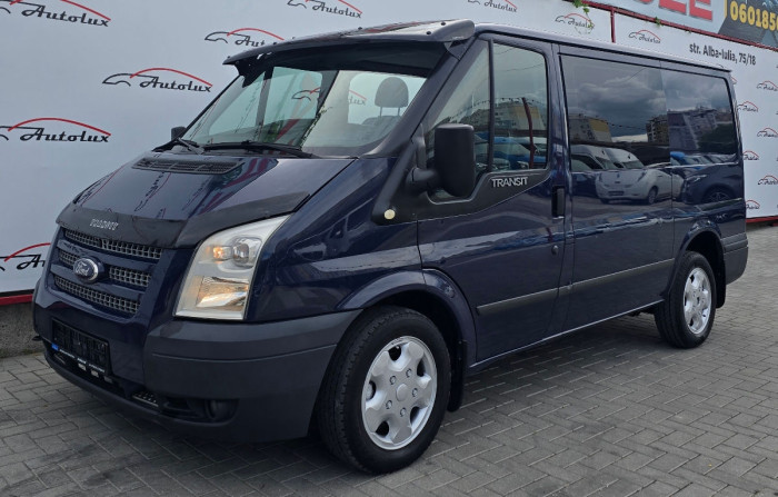 Ford Transit photo 2