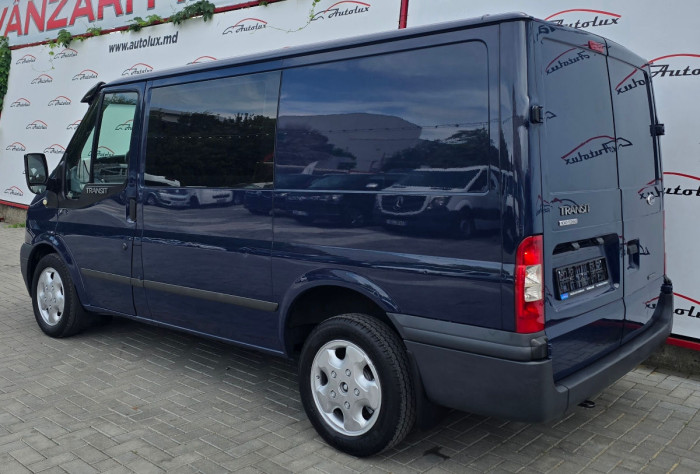 Ford Transit photo 3