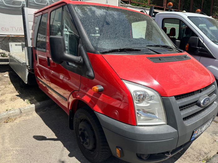 Ford Transit photo 3
