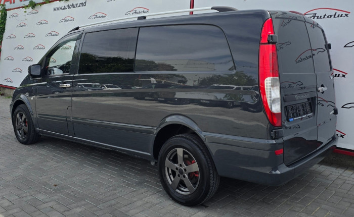 Mercedes Vito photo 3