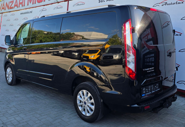 Ford Transit Custum photo 3