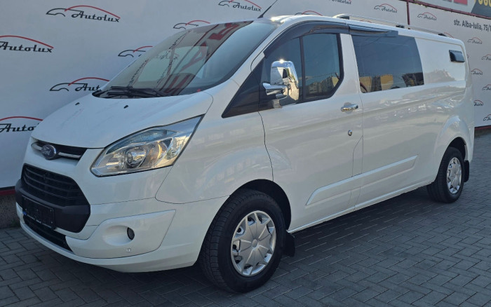 Ford Transit Custum photo 2