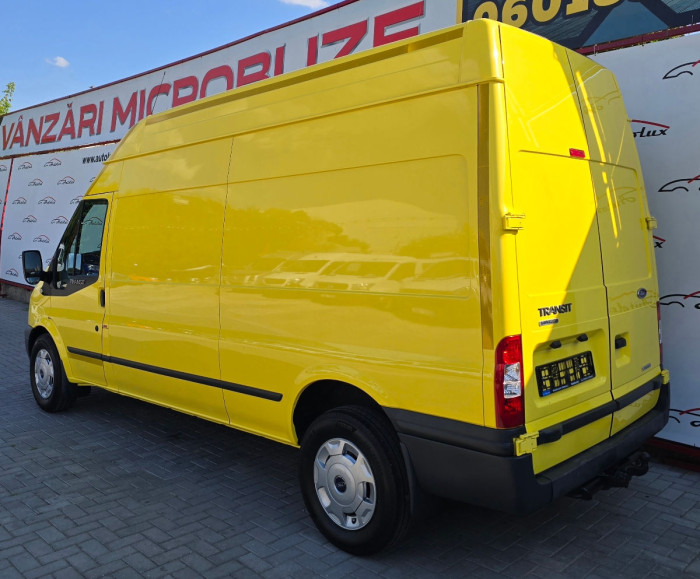 Ford Transit photo 3
