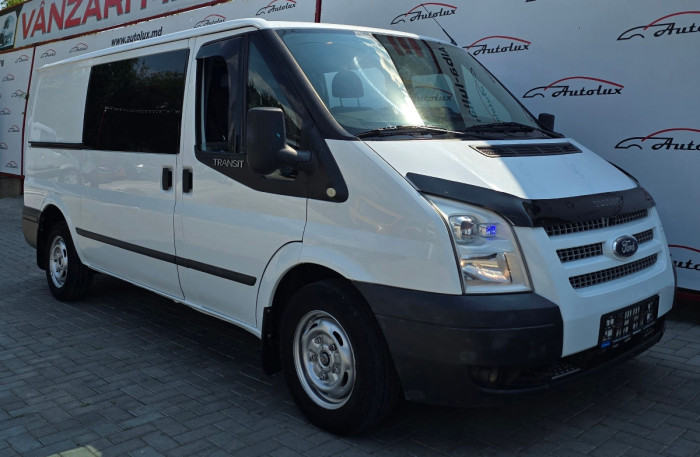 Ford Transit photo 2