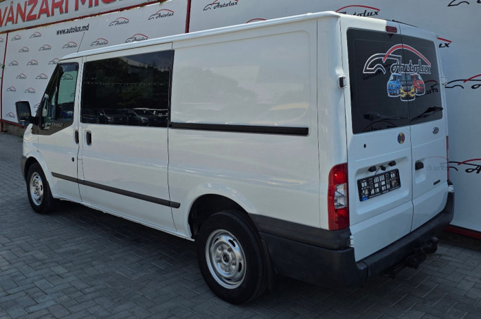 Ford Transit photo 3