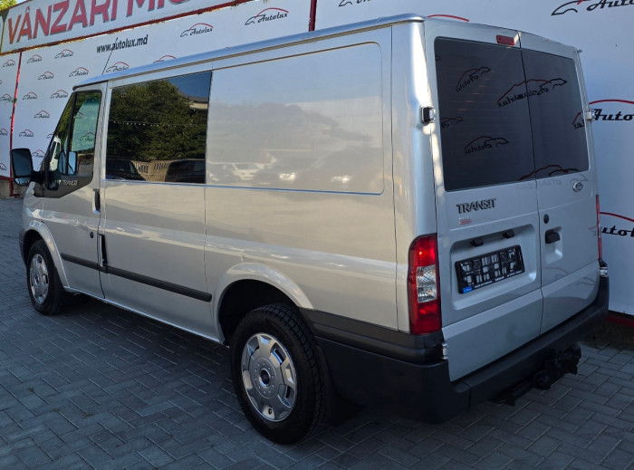 Ford Transit photo 3