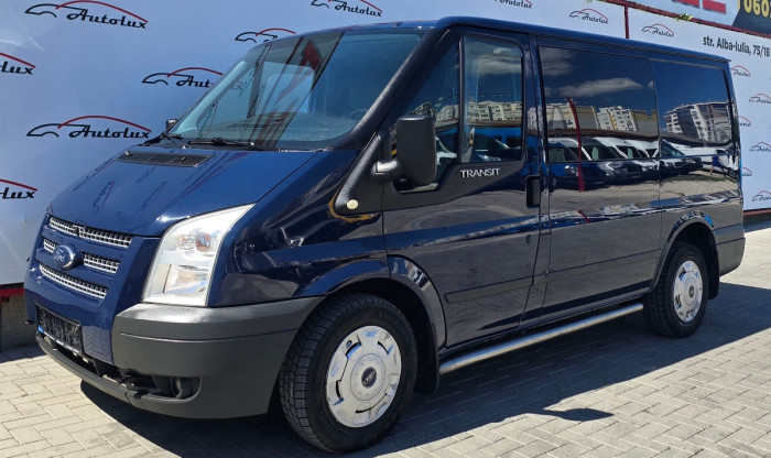 Ford Transit photo 2
