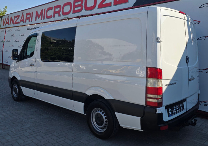 Mercedes Sprinter photo 3