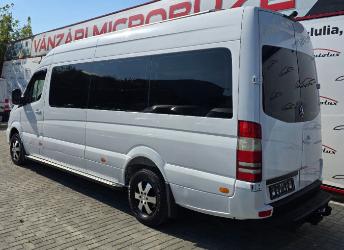 Mercedes Sprinter photo 3