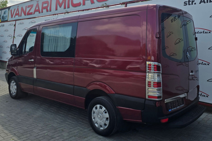 Mercedes Sprinter photo 3