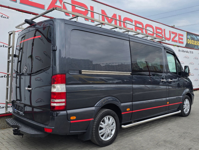 Mercedes Sprinter photo 4