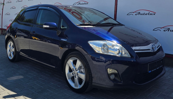 Toyota Auris - Autolux.md Toyota Auris photo 1