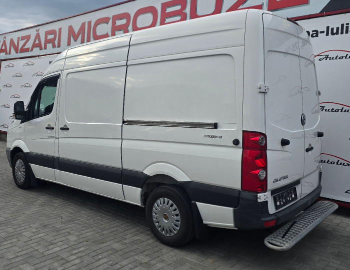 Volkswagen Crafter photo 2