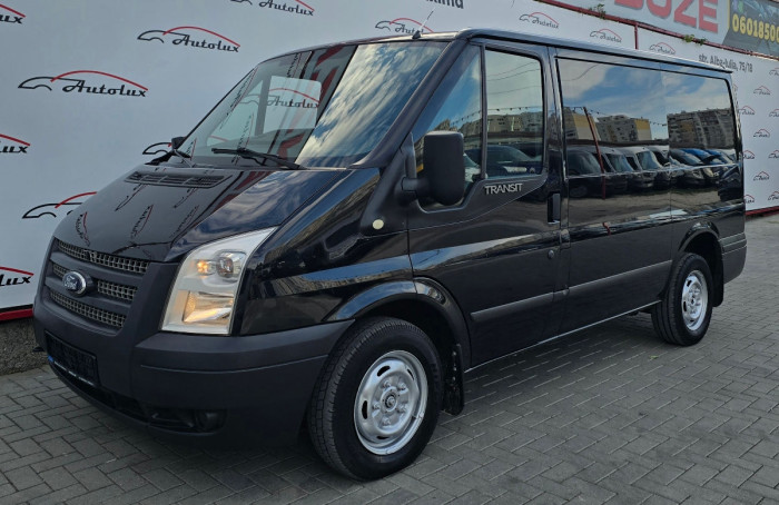 Ford Transit photo 2
