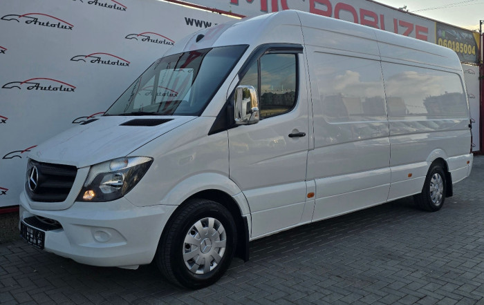 Mercedes Sprinter photo 2