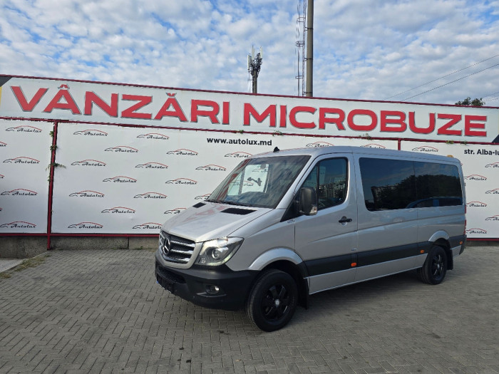 Mercedes Sprinter photo