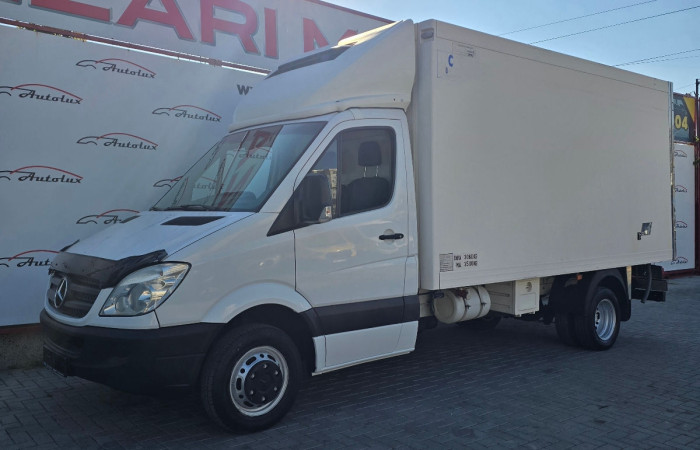 Mercedes Sprinter photo 2