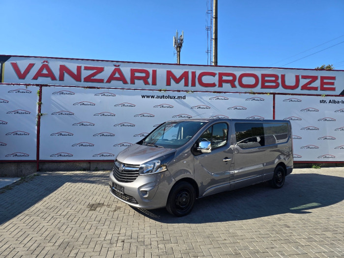 Renault Vivaro photo