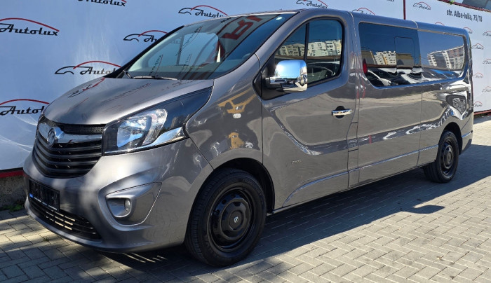 Renault Vivaro photo 2