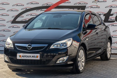 Opel Astra, 2011 an photo 2