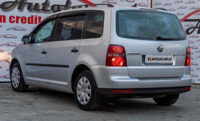 Volkswagen Touran, 2007 an photo 1