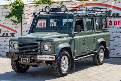 Land Rover Defender, 2012 an photo 2
