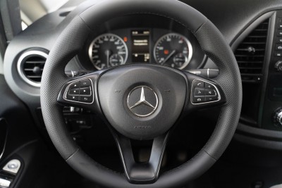 Mercedes Autoturism 9 locuri, 2015 an photo 11