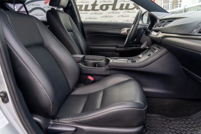 Lexus CT Series, 2015 an photo 11