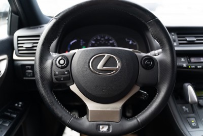 Lexus CT Series, 2015 an photo 6