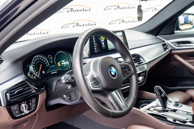BMW 3 Series, 2018 an photo 5