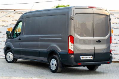 Ford Transit, 2016 an photo 1